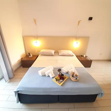 Πανσιόν Dimore Centro *